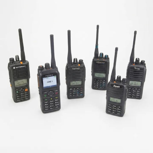 Radios con licencia y sin licencia: ¿Cuál necesita tu empresa?