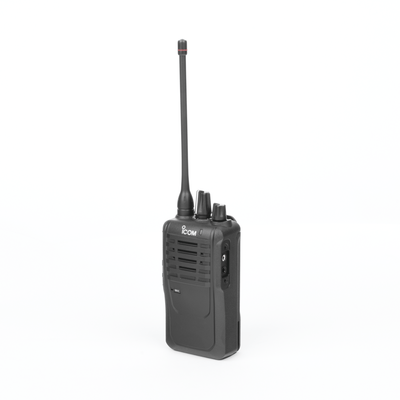 IC-F3003 Radio Portátil / Batería de 2250mAh EXTREMA CAPACIDAD / VHF /136-174 MHz / Audio de 1500mW MEJOR INDUSTRIA / 5W de potencia de RF, 16 canales. Incluye: antena, cargador, batería y clip