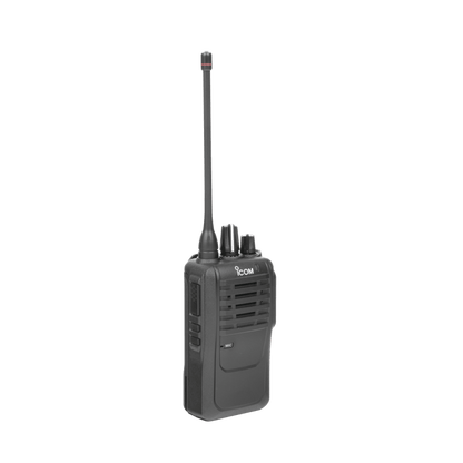IC-F3003 Radio Portátil / Batería de 2250mAh EXTREMA CAPACIDAD / VHF /136-174 MHz / Audio de 1500mW MEJOR INDUSTRIA / 5W de potencia de RF, 16 canales. Incluye: antena, cargador, batería y clip