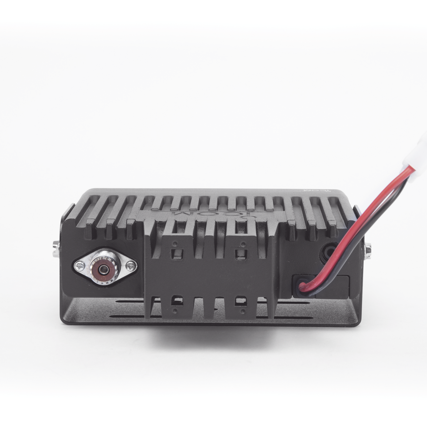 ICOM ICF5013 Radio Móvil Analógico en rango de frecuencia 136-174 MHz, 50 W de potencia de RF. Incluye micrófono, cable de corriente y bracket.