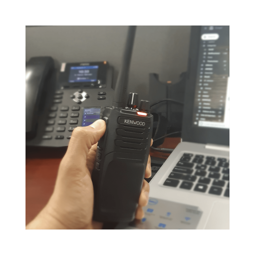 NX-1300-NK4-IS 400-470 MHz, Digital NXDN-Analógico, Intrínsecamente Seguro, 5 Watts, 64 Canales, Roaming, Encriptación, GPS, Inc. antena, batería, cargador y clip