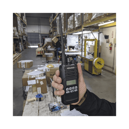 NX-1300-NK4 400-470 MHz, Digital NXDN-Analógico, 5 Watts, 64 Canales, Roaming, Encriptación, GPS, Inc. antena, batería, cargador y clip